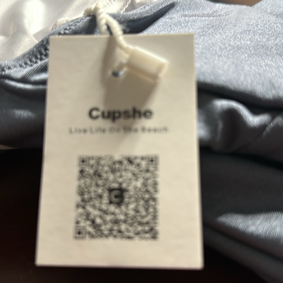 Cupshe women’s size large one piece swimsuit  tie, V-neck new‎ with tags - Picture 10 of 10